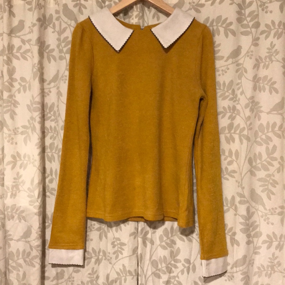 Peter Pan collar top in mustard